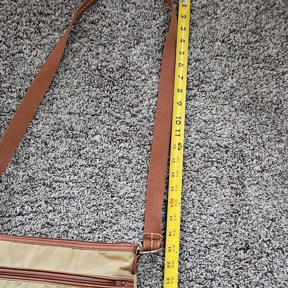 The Sak Crossbody Handbag - Picture 8 of 10